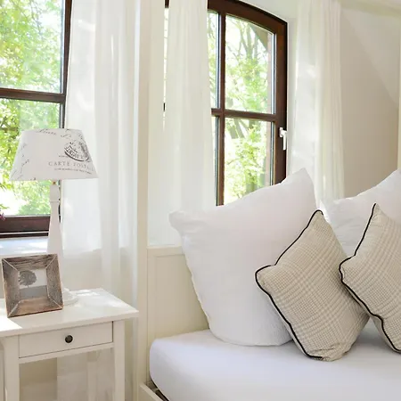 게스트하우스 Hochzeitszimmer Der Alten Schule Raddestorf